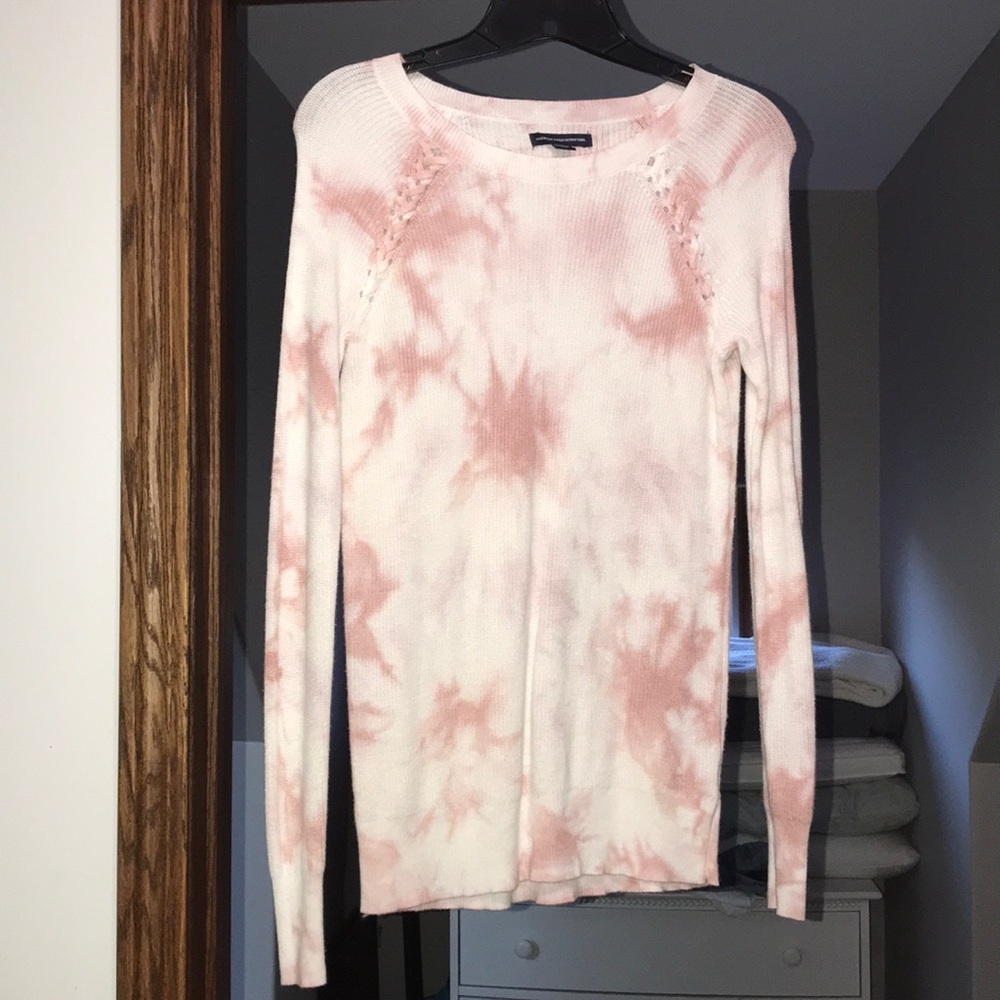 American Eagle Outfitters pink and white sweater